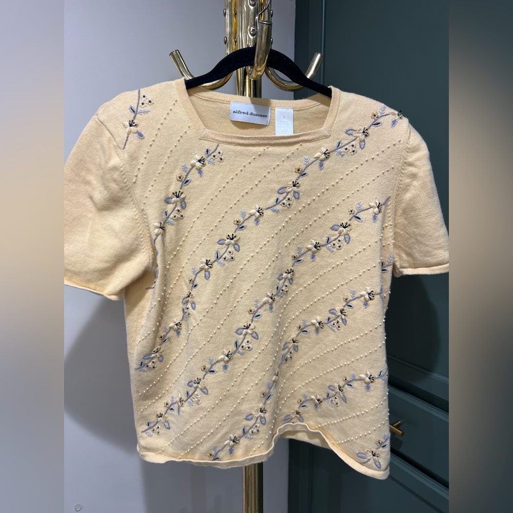 Alfred Dunner Butter Yellow  Knit Top with Floral Beaded Embroidery